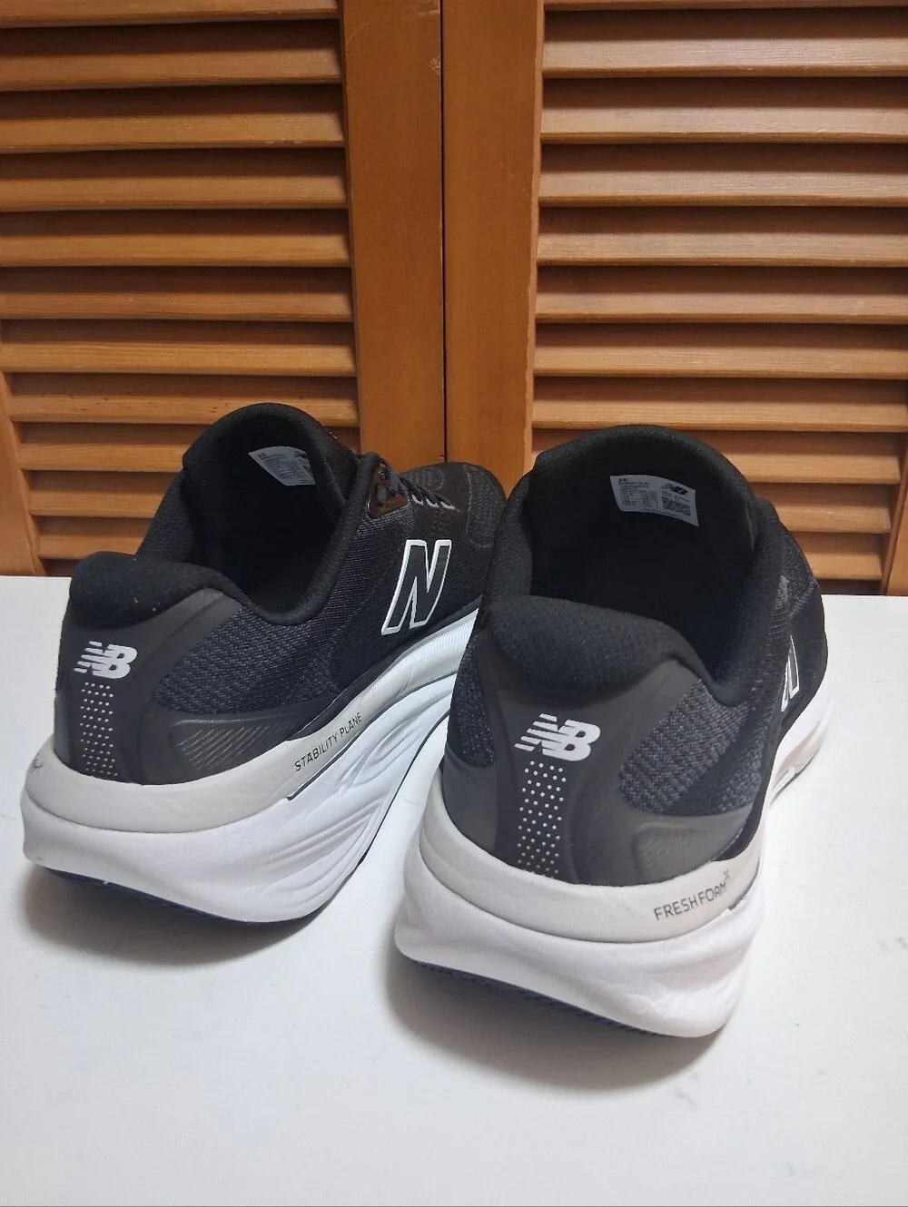 New Balance Fresh Foam X 860v15 Men's Sneaker Size 11.5 (2E) Comfort Sneakers